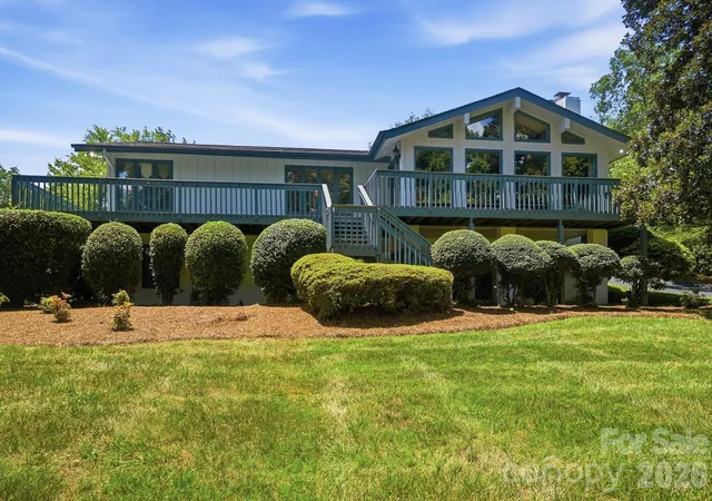Photo 1 of Single family home for sale at 1507 Heatherloch Dr, Gastonia, NC 28054 | MLS# 4402680 | Listing updated on 2026-10-04
