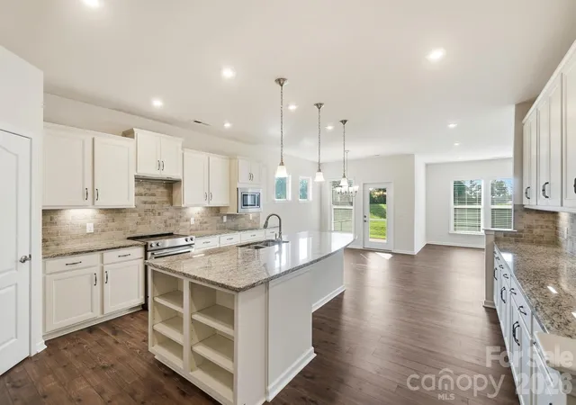 Photo 1 of Single family home for sale at 1620 Red Leaf Dr, Fort Mill, SC 29715 | MLS# 4402773 | Listing updated on 2026-09-14
