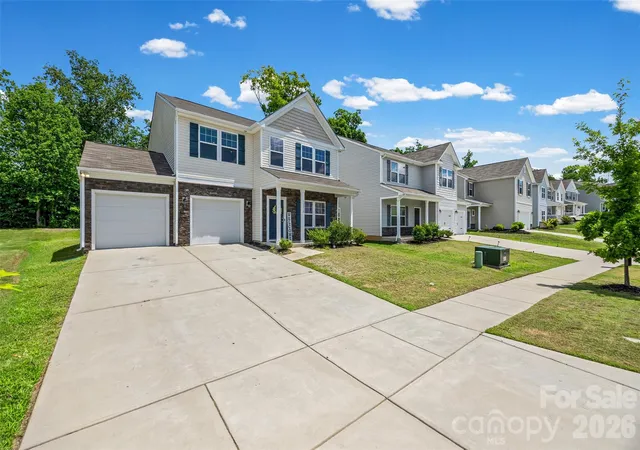 Photo 2 of Single family home for sale at 10210 Holly Park Dr, Charlotte, NC 28214 | MLS# 4402789 | Listing updated on 2026-09-12