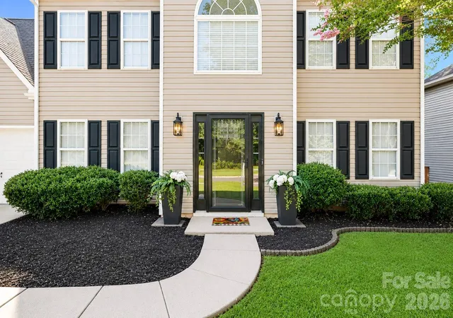 Photo 3 of Single family home for sale at 108 Madelia Pl, Mooresville, NC 28115 | MLS# 4402960 | Listing updated on 2026-09-12