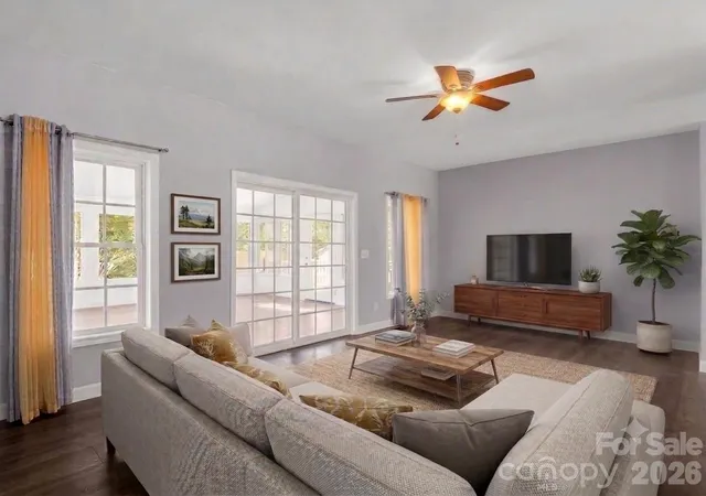 Photo 4 of Single family home for sale at 355 Hidden Meadow Dr, Hendersonville, NC 28792 | MLS# 4403011 | Listing updated on 2026-09-15