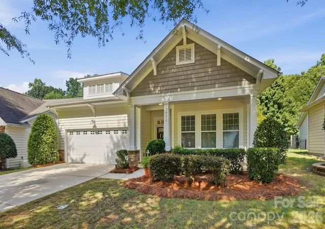 Photo 1 of Single family home for sale at 3076 Streamhaven Dr, Fort Mill, SC 29707 | MLS# 4403200 | Listing updated on 2026-10-14