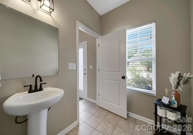 Photo 4 of Single family home for sale at 732 Sherman St, Gastonia, NC | MLS# 4403492 | Listing updated on 2026-09-18
