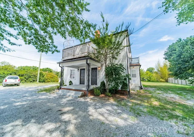Photo 3 of Multi family home for sale at 14 Mills Ave Nw, Concord, NC 28027 | MLS# 4403802 | Listing updated on 2026-09-18