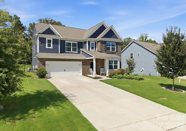 Photo 2 of Single family home for sale at 236 Tackle Box Dr, Troutman, NC 28166 | MLS# 4403974 | Listing updated on 2026-09-26