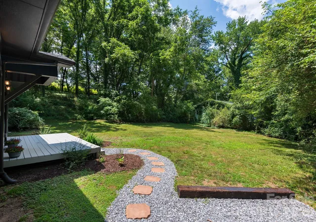 Photo 3 of Single family home for sale at 78 Travis St, Clyde, NC 28721 | MLS# 4404246 | Listing updated on 2026-09-15