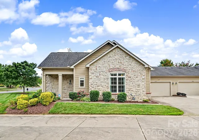 Photo 1 of Sale Pending at 4759 Polo Gate Blvd, Charlotte, NC 28216 | MLS# 4404310 | Listing updated on 2026-09-14