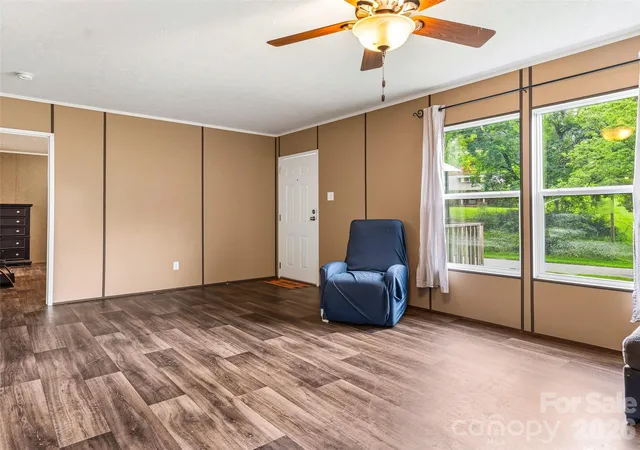 Photo 3 of Single family home for sale at 395 Old US 19 23 Hwy, Candler, NC 28715 | MLS# 4404335 | Listing updated on 2026-09-28