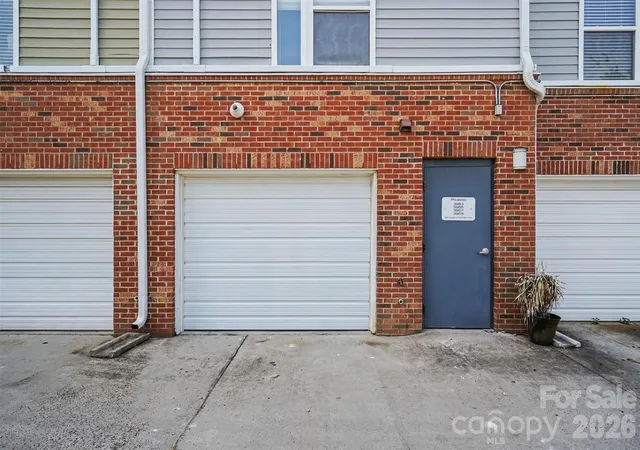 Photo 3 of Condo for sale at 3955 Picasso Ct #15, Charlotte, NC 28205 | MLS# 4404452 | Listing updated on 2026-09-29