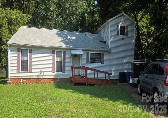 Photo 2 of Single family home for sale at 10100 Cromarty Ln, Mint Hill, NC 28227 | MLS# 4404545 | Listing updated on 2026-09-14