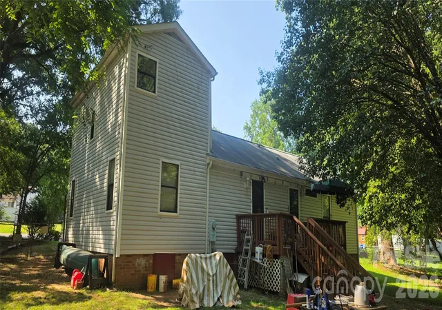 Photo 3 of Single family home for sale at 10100 Cromarty Ln, Mint Hill, NC 28227 | MLS# 4404545 | Listing updated on 2026-09-14