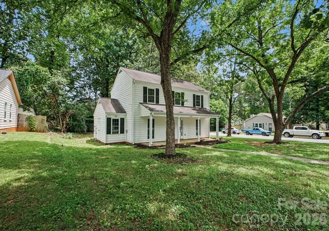 Photo 1 of Single family home for sale at 5200 Birchbark Ln, Charlotte, NC 28227 | MLS# 4404553 | Listing updated on 2026-10-22