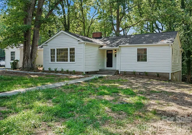 Photo 2 of Single family home for sale at 601 Marion Sims Dr, Lancaster, SC 29720 | MLS# 4404710 | Listing updated on 2026-10-05