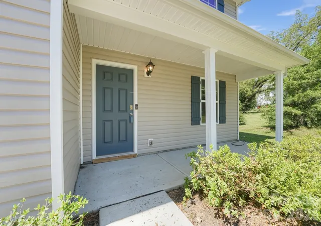 Photo 3 of Single family home for sale at 1326 Old Still St, Lancaster, SC 29720 | MLS# 4404739 | Listing updated on 2026-10-15