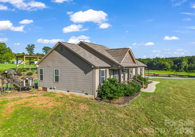 Photo 3 of Single family home for sale at 117 Clarence Henson Rd, Rutherfordton, NC 28139 | MLS# 4404917 | Listing updated on 2026-10-01
