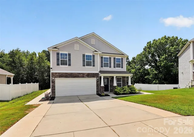 Photo 3 of Single family home for sale at 2527 Austyn Joey Dr, Charlotte, NC 28214 | MLS# 4404980 | Listing updated on 2026-10-06