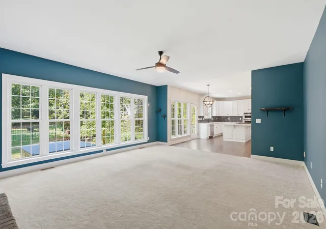 Photo 4 of Single family home for sale at 12106 Kane Alexander Dr, Huntersville, NC 28078 | MLS# 4405055 | Listing updated on 2026-10-03