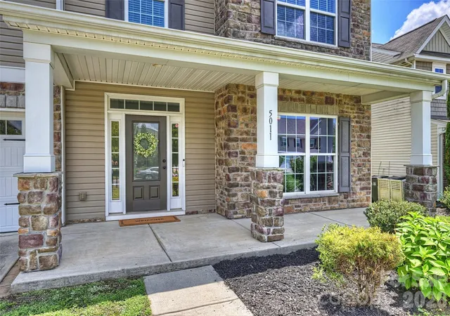 Photo 3 of Single family home for sale at 5011 Riverdale Dr, Charlotte, NC 28273 | MLS# 4405069 | Listing updated on 2026-09-19