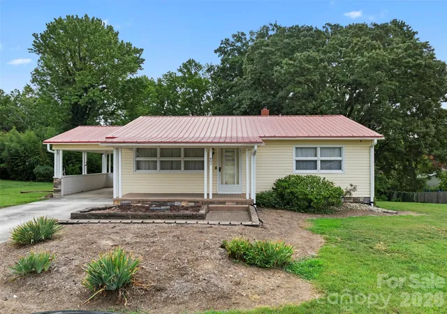 Photo 3 of Single family home for sale at 603 Duke St, Thomasville, NC 27360 | MLS# 4405117 | Listing updated on 2026-09-11