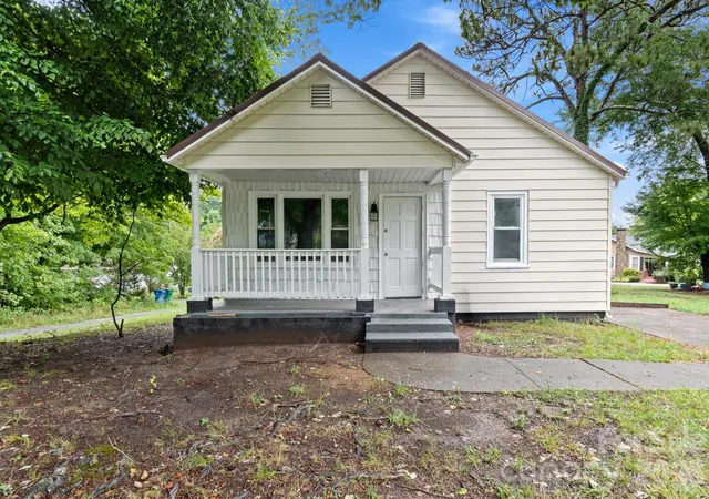 Photo 1 of Single family home for sale at 119 Osborne St, Jonesville, NC 28642 | MLS# 4405268 | Listing updated on 2026-10-02