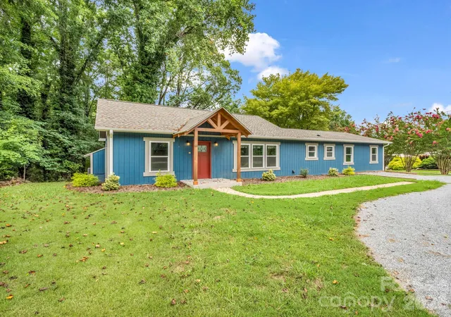 Photo 3 of Single family home for sale at 611 Peniel Rd, Columbus, NC 28722 | MLS# 4405519 | Listing updated on 2026-09-13