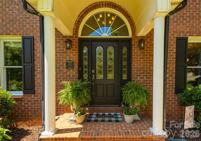 Photo 3 of Single family home for sale at 1413 Windemere Ln, Hickory, NC 28602 | MLS# 4405540 | Listing updated on 2026-09-15