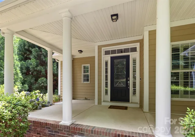 Photo 3 of Single family home for sale at 151 Maple View Dr, Troutman, NC 28166 | MLS# 4405574 | Listing updated on 2026-09-14