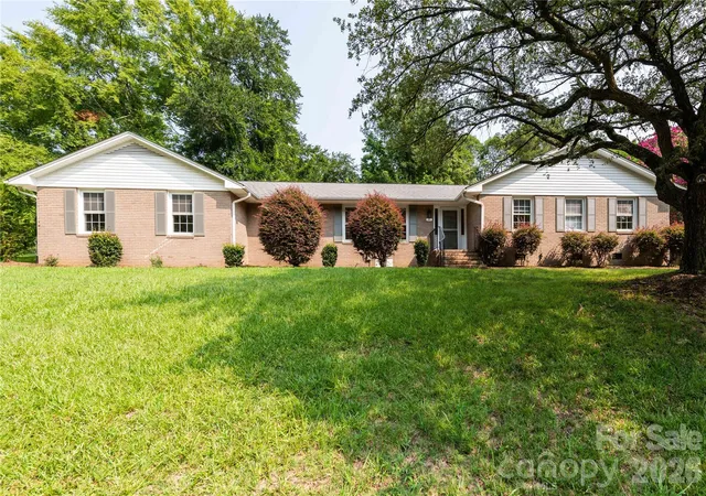 Photo 3 of Single family home for sale at 171 Suburban Ave Ne, Concord, NC 28025 | MLS# 4405894 | Listing updated on 2026-09-14