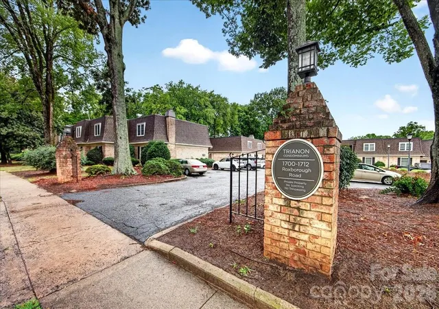 Listing Photo 1 - Condo for sale in building located at 1700 Roxborough Rd, Charlotte, NC 28211 - Unit #A