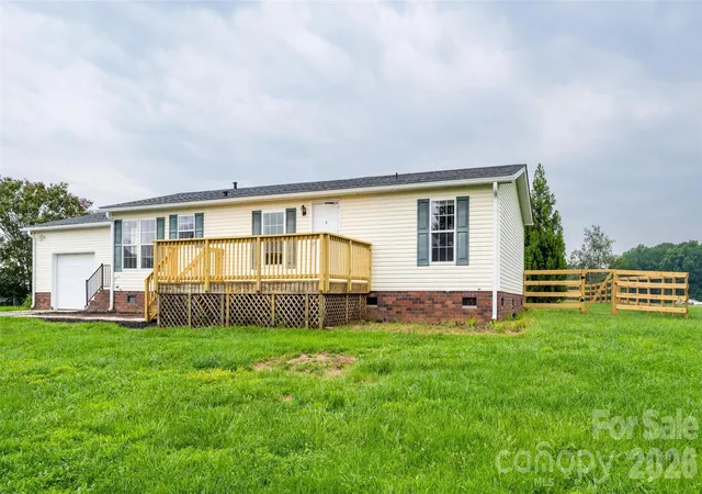 Photo 4 of Single family home for sale at 135 Howell Rd, Mocksville, NC 27028 | MLS# 4405945 | Listing updated on 2026-09-11