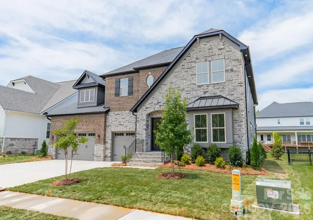 Photo 4 of Single family home for sale at 1011 Detweiler Rd, Waxhaw, NC 28173 | MLS# 4406020 | Listing updated on 2026-09-11