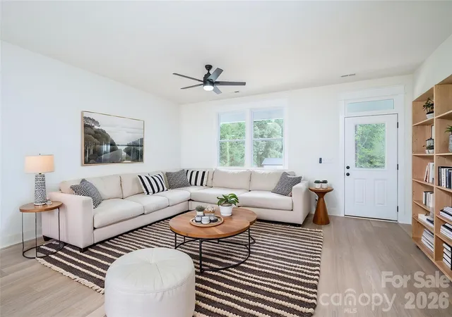 Photo 1 of Single family home for sale at 2935 Heavners Farm Ct, Lincolnton, NC 28092 | MLS# 4406103 | Listing updated on 2026-10-03