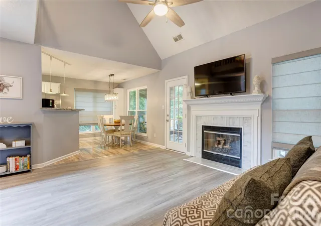 Photo 4 of Single family home for sale at 3688 Lake Spring Ave NW, Concord, NC 28027 | MLS# 4406214 | Listing updated on 2026-09-21