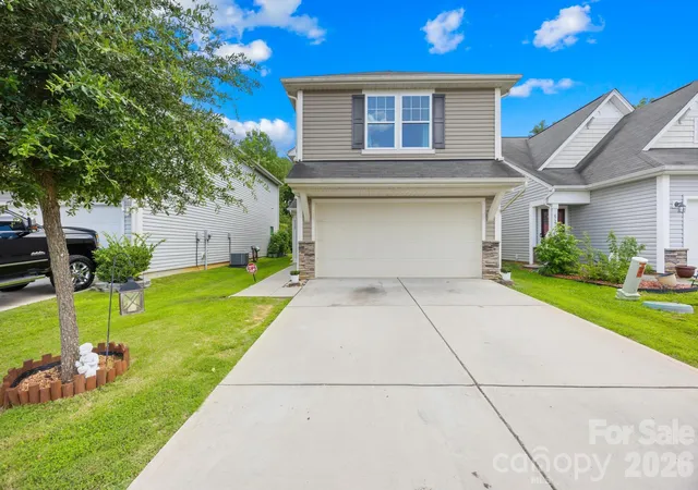 Single family home for sale at 4725 Yarrow St, Rock Hill, SC 29732 | MLS# 4406455