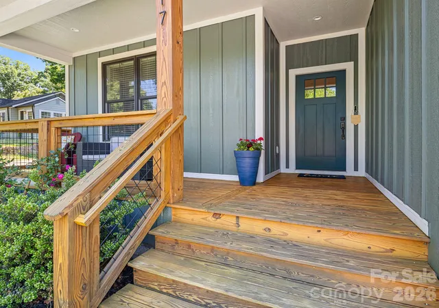 Photo 3 of Single family home for sale at 117 Dangerfield Ct, Asheville, NC 28806 | MLS# 4406607 | Listing updated on 2026-09-15