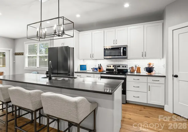 Photo 4 of Single family home for sale at 117 Dangerfield Ct, Asheville, NC 28806 | MLS# 4406607 | Listing updated on 2026-09-15