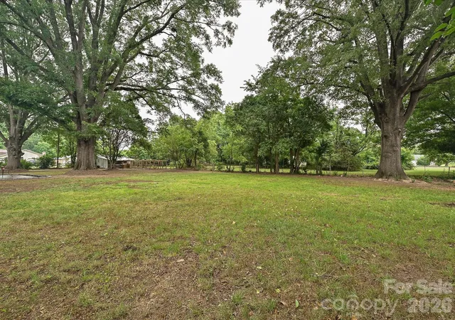 Photo 3 of Single family home for sale at 3115 Potter Rd S, Waxhaw, NC 28173 | MLS# 4406942 | Listing updated on 2026-10-02