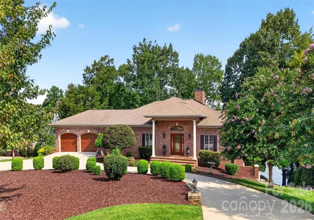 Photo 3 of Single family home for sale at 222 April Rd, Troutman, NC 28166 | MLS# 4407181 | Listing updated on 2026-09-15