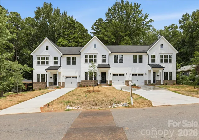 Photo 1 of Townhouse for sale at 3310 Campbell Dr, Charlotte, NC 28205 | MLS# 4407202 | Listing updated on 2026-09-12