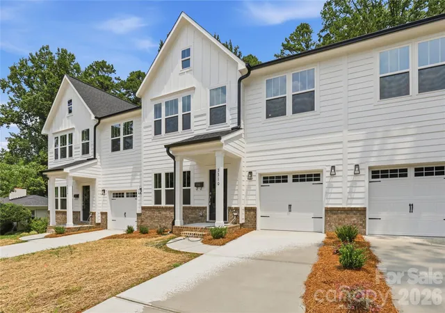 Photo 2 of Townhouse for sale at 3310 Campbell Dr, Charlotte, NC 28205 | MLS# 4407202 | Listing updated on 2026-09-12