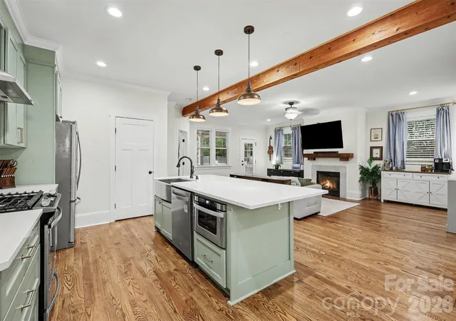 Photo 4 of Townhouse for sale at 2409 Marlowe Ave #B, Charlotte, NC 28208 | MLS# 4407568 | Listing updated on 2026-09-25