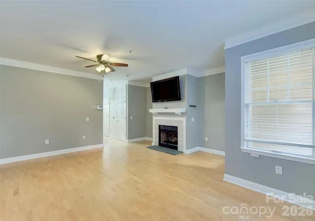 Listing Photo 5 - Condo for sale in building located at 400 Clarice Ave, Charlotte, NC 28204 - Unit #175