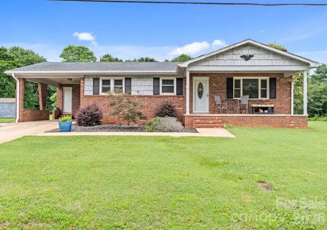 Photo 1 of Sale Pending at 131 River Rd, Boonville, NC 27011 | MLS# 4407823 | Listing updated on 2026-09-21