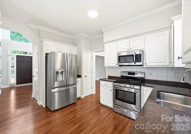 Photo 4 of Single family home for sale at 5305 Ravenglass Ct, Waxhaw, NC 28173 | MLS# 4407860 | Listing updated on 2026-09-15