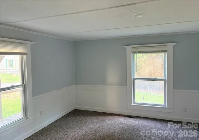 Photo 4 of Single family home for sale at 102 York St, Clover, SC 29710 | MLS# 4407867 | Listing updated on 2026-09-11