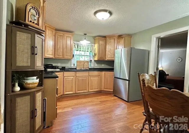 Photo 3 of Single family home for sale at 393 Mountain View Dr, Morganton, NC 28655 | MLS# 4408031 | Listing updated on 2026-09-21
