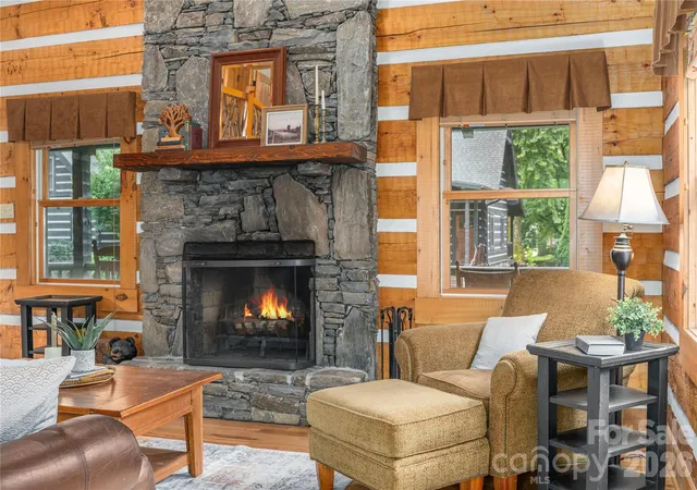 Photo 4 of Single family home for sale at 93 Rachels Cir, Maggie Valley, NC 28751 | MLS# 4408080 | Listing updated on 2026-09-09