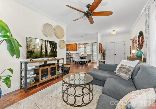 Photo 4 of Single family home for sale at 118 Houston St, Asheville, NC 28801 | MLS# 4408207 | Listing updated on 2026-10-08