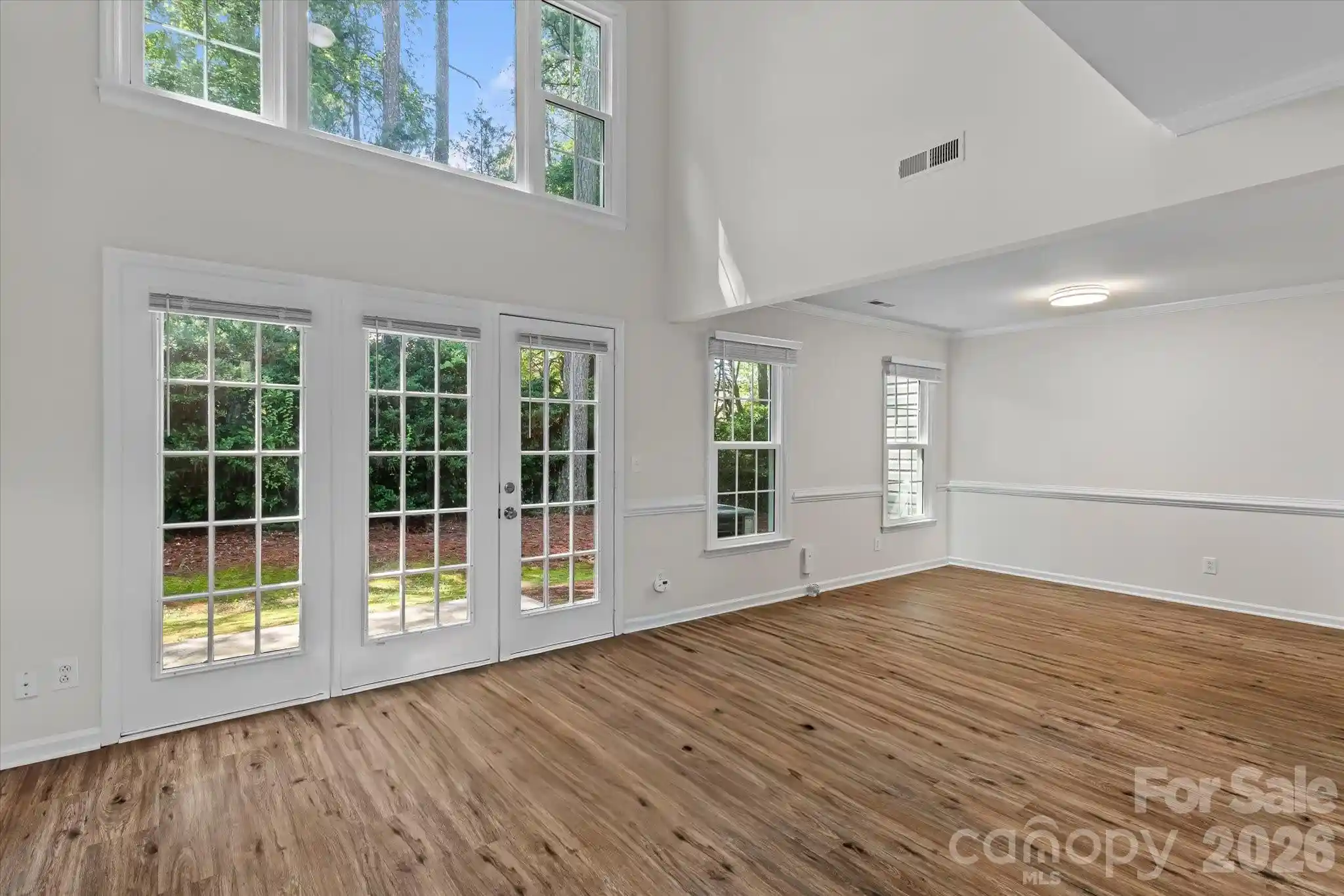Photo 3 of Townhouse for sale at 4818 Whistling Oak Ct, Charlotte, NC 28269 | MLS# 4408304 | Listing updated on 2026-10-07
