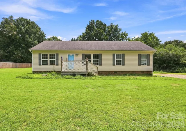 Photo 2 of Single family home for sale at 121 Pine State Rd, Troutman, NC 28166 | MLS# 4408362 | Listing updated on 2026-10-07